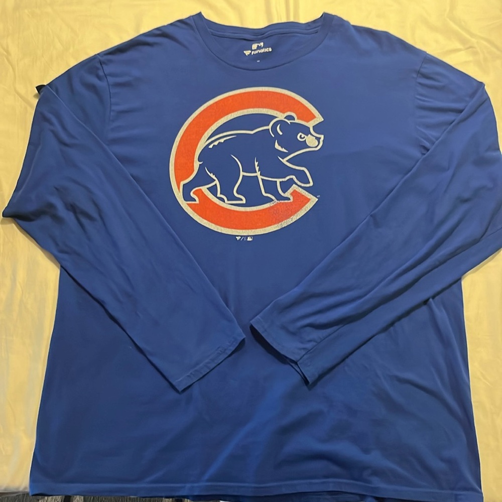 Chicago Cubs long sleeve tee